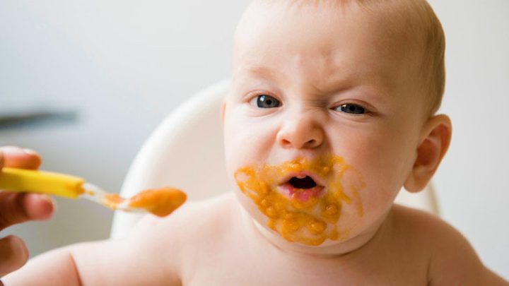 Дитина погано їсть: 8 частих труднощів з годуванням малюка